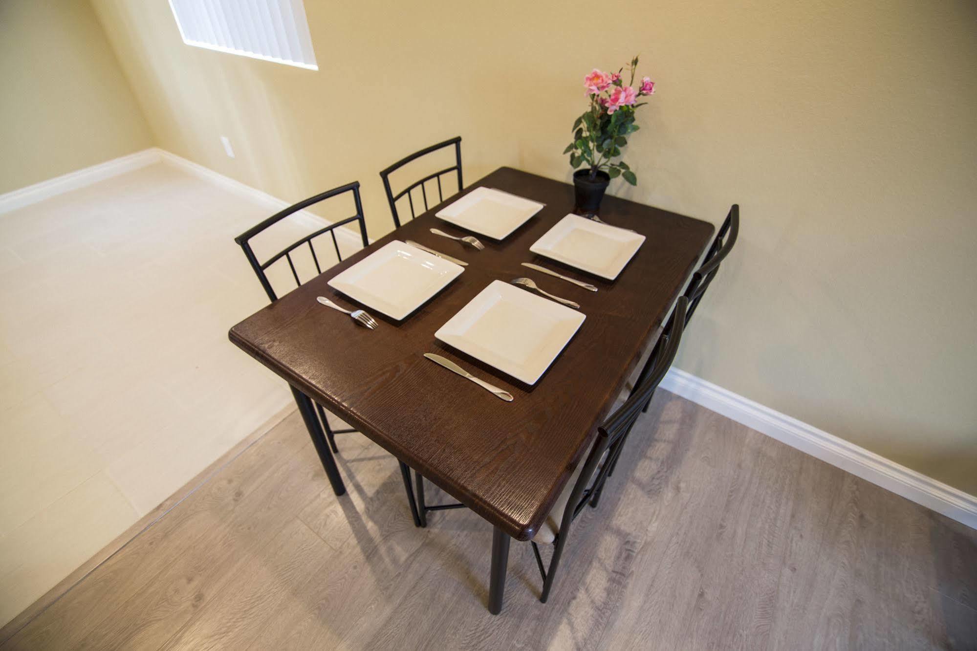 Los Angeles Vacation Rooms Exterior photo